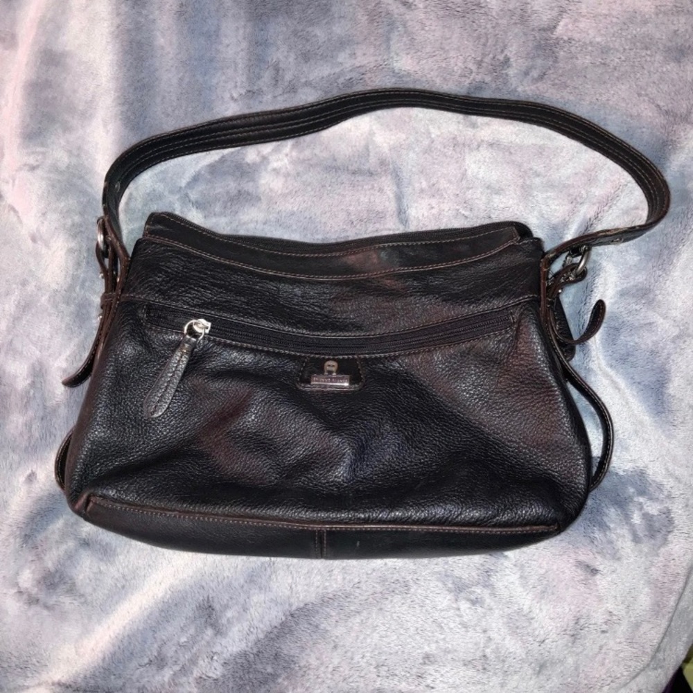 Etienne Aigner Black Leather Shoulder bag